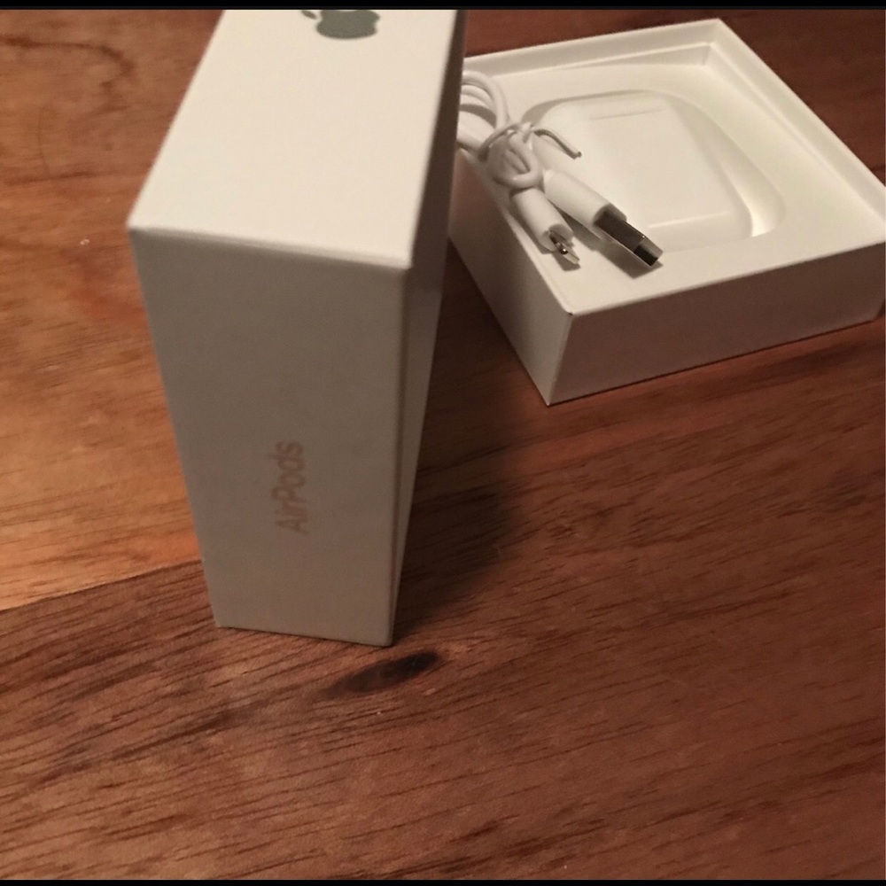 AirPods